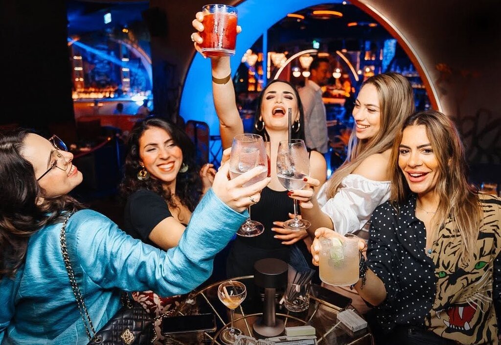 papa dubai vip tables