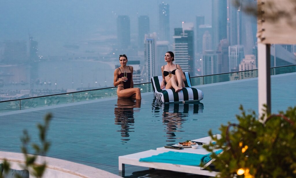 zeta rooftop dubai